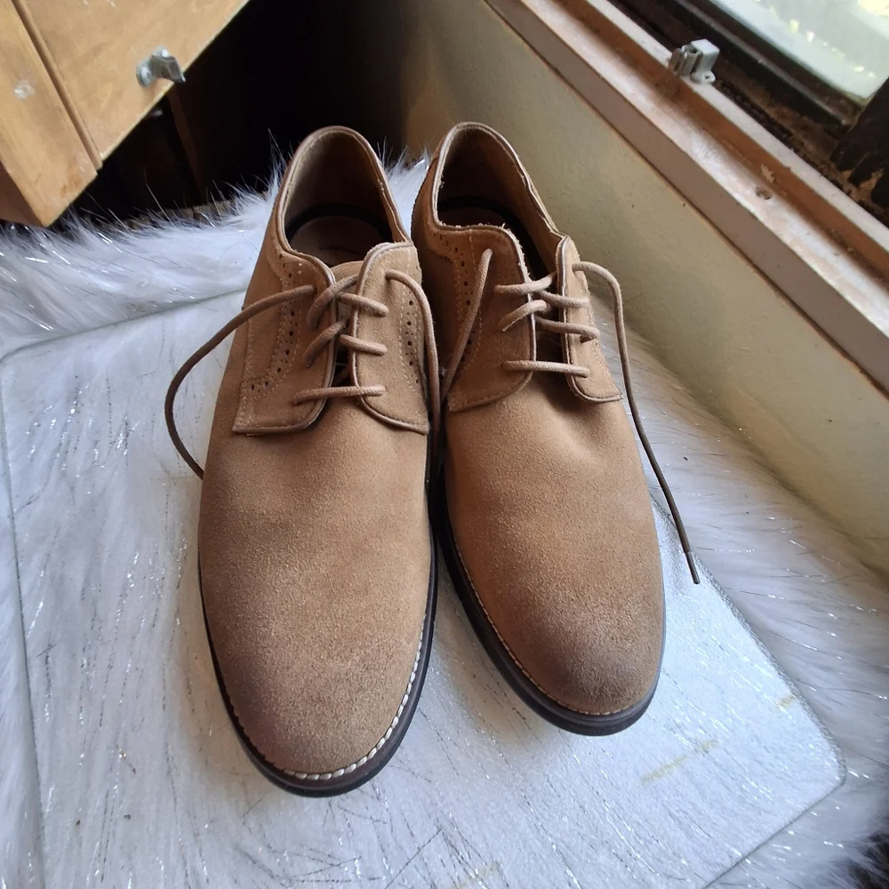 Men's Tan Suede Oxford Shoes - Picture 10 of 10